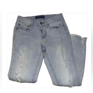 Aeropostale Flex Effects Low Rise Crop Light Wash Ripped Jeans
